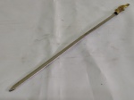 Interessante ESPETO PARA CARNE em metal turco , encimado com escultura de FALCÃO . Marcado TAR/AN INOX TURKAY , Comp 30 cm.
