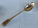 Prata DEZ DONHEIROS : colher para arroz estilo Dona Maria com contraste medindo  29 cm.