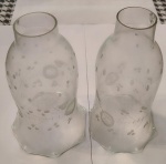 Duas mangas para compor luminárias. Mede 18 cm .