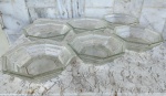 Conjunto de seis tigelas , estilo ART DECO ,  em vidro transparente  formato hexagonal e  superfície texturizada ao centro  Mede 16 cm e altura 5 cm