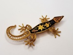 Ouro de Toledo- Belíssimo broche produzido em ouro de toledo, representando lagarto, belo design, maior comprimento:7,5cm.