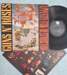 LP GUNS N' ROSES - APPETITE FOR DESTRUCTION C/ ENCARTE // CAPA CONFORME FOTOS // DISCO EM MUITO BOM ESTADO // PODE CONTER RISCOS QUE CAUSAM CHIADOS, RUÍDOS OU PULOS