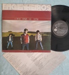 LP ENGENHEIROS DO HAWAII - LONGE DEMAIS DAS CAPITAIS // CAPA CONFORME FOTOS // DISCO COM MARCAS // PODE CONTER RISCOS QUE CAUSAM CHIADOS, RUÍDOS OU PULOS