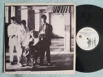 LP KID ABELHA - EDUCAÇÃO SENTIMENTAL // CAPA CONFORME FOTOS // DISCO EM MUITO BOM ESTADO // PODE CONTER RISCOS QUE CAUSAM CHIADOS, RUÍDOS OU PULOS