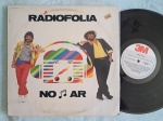 LP RADIO FOLIA - NO AR // AFRO / GROOVE // CAPA CONFORME FOTOS // DISCO EM MUITO BOM ESTADO // PODE CONTER RISCOS QUE CAUSAM CHIADOS, RUÍDOS OU PULOS