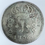 Antiga moeda de 600 réis em prata, Brasil, 1756. Diam. 3.5 cm. Peso: 17.2  gramas.