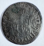 Antiga e rara moeda de 40 réis em prata, Brasil, 1695. Diam. 1.6 cm. Peso: 0,8 gramas.