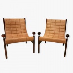 JORGE ZALSZUPIN - Lindo e elegante par de poltronas Ouro Preto, estrutura em Jacarandá, assento esto