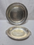 Travessa redonda e travessa oval em prata 90 Fracalanza. Medindo a redonda 30,5cm de diâmetro. Peças com desgaste