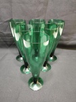 Jogo de 6 tulipas de cerveja em demicristal verde. Medindo 8cm x 22cm de altura.