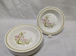 Jogo de 6 pratos fundos de massa, sopa em porcelana Portuguesa floral. Medindo 19,5cm x 3,5cm de altura.