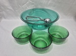 Lote de bowl com 3 cumbucas em vidro e concha de sorvete em aço inox. Medindo o bowl 26,5cm x 10cm de altura. cumbuca 11cm x 5,5cm de altura.