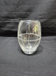 Lindo vaso, floreira em demicristal lapidado. Medindo 6,5cm x 15cm de altura.