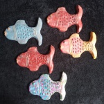 LOTE COM 5 PEIXES EM CERÂMICA - ARTE POPULAR  - MEDINDO 18 X 12 CM CADA