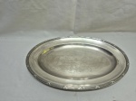 Travessa oval rasa em prata 90 Wolff, modelo X. Medindo 37cm x 25cm. Leve desgaste no banho.