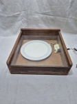 Mesa iluminada para desenho com caixonete em madeira, tampo de vidro. Medindo 35cm x 31,5cm x 10,5cm de altura.