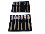 Onze talheres para sobremesa by Silver Ware Prestige Collection com cabos dourados em sua embalagem original, 5 garfos e 6 colheres, Com. 15 cm.