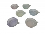 Seis taças para sobremesa em cristal coloridos, asas translúcidas lapidação folhagem. Diam. 12, Alt. 5 cm.