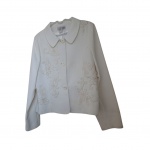 Blazer feminino Tam. 48 by Condoti, 64% poliéster e etc. na cor off white  com bordados frontais, com etiqueta original, nunca foi usado.