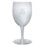 IMPÉRIO BRASILEIRO - 1º BARÃO DE PIRACICABA (São Paulo, 1891  1876)  Taça em cristal francês translucida pertencente ao Serviço do 1º. Barão de Piracicaba (Antônio Pais de Barros). Bojo liso apresentando inicial encimada por coroa. 16 cm. Fazendeiro, Político e Nobre brasileiro. Recebeu o título de barão de Piracicaba em 2 de dezembro de 1854.