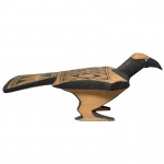 Original banco indígena brasileiro em madeira com realces pintados. Tampo recortado no formato de corpo de ave, apoiado em montantes estilizados no feitio de patas. APRESENTA RESTAURO EM UMA DAS PATAS. 20 x 46 x 11 cm.