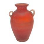 Vaso em vidro artístico em tons mesclado de vermelho. 25 x 17 cm.