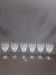 JOGO COM 6 TAÇAS PARA VINHO TINTO EM CRISTAL COM LAPIDAÇÃO LOSANGO.MEDIDA: 8 CM D X 16  CM DE ALTURA