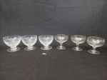 JOGO COM 6 TAÇAS DE SOBREMESA EM CRISTAL EM DOIS MODELOS DISTINTOS SENDO 3 COM BORDA DOURADA E 1 COM LAPIDAÇÃO DE FOLHA. MEDIDA: COM BORDA DOURADA 8,5 CM D X 8 CM DE ALTURA, COM LAPIDAÇÃO FOLHA 9,5 CM D X 7,5 CM DE ALTURA
