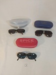LOTE COMPOSTO POR 3 ÓCULOS DE SOL SENDO 1 MARCADO SPICE,  1 COM ARMAÇÃO PRETA E LENTE AZUL E 1 NA COR PRETA E LENTE PRETA COM MARCAS DO TEMPO NA LENTE, ACOMPANHA 3 ESTOJOS SENDO 1 ESTOJO MARCADO SPICE NA COR ROSA, 1 TOMMY HILFIGER NA COR BRANCA E 1 ÓTICA BIFOCAL NA COR AZUL.MEDIDA: MAIOR ÓCULOS 15 CM DE COMPRIMENTO X 5 CM DE ALTURA X 13,5 CM, ESTOJO MAIOR 6,5 CM X 16 CM X 6 CM, MENOR  6 CM X 3 CM X 16 CM DE COMPRIMENTO