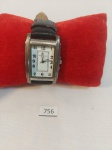 1 RELÓGIO FEMININO MONTE CARLO PULSEIRA EM COURO, APRESENTA DESGASTE NO COURO, MARCAS DO TEMPO, NÃO TESTADO. MEDIDA:  23 CM DE COMPRIMENTO X 3 CM DE ALTURA