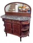 MAGNIFICO ETAGER ESTILO BOMBE FINAMENTE EXECUTADO EM MADEIRA NOBRE. FINO ACABAMENTO COM TAMPO EM RARO MÁRMORE PORTUGUÊS, BELÍSSIMA MARCHETARIA CONTRONANDO O MÓVEL, ESPELHO BISOTÊ COM ELEGANTE MOLDURA E PUXADORES ORIGINAIS DE ÉPOCA. ESTRUTURA FIRME, MÁRMORE E ESPELHO PRESERVADOS. CONTÉM DISCRETAS MARCAS DO TEMPO. NO GERAL EXCELENTE ESTADO. BRASIL FINAL DO SÉC XIX. MEDE 101 CM DE ALTURA ATÉ O MÁRMORE E 155 CM DE ALTURA ATÉ O ESPELHO X 128 CM DE COMPRIMENTO X 50 CM DE LARGURA . (ENVIO FACILITADO SP , RJ E MG ).