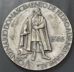 MEDALHA DE ORIGEM PORTUGUESA (ASSINADA) - COMEMORATIVA A ARROJADA VIAGEM DE PEDRO ALVARES CABRAL //