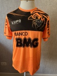 Camisa do Atlético Mineiro de Futebol. Cor Laranja. Produzida pela Lupo. Tamanho M. Nova, com etique