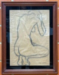 QUADRO - CELSO ANTONIO - (1896 - 1984) - Grande e premiado escultor do modernismo brasileiro - Esboço feito a lápis, dita impressão artistica, que remete a estudos de figura anatômica, para posteriormente esculpir. Representado nú feminino, reclinado, visto de costas com cabeça abaixada. Assinado. Med. 65x47 cm e 85x66 cm. Envidraçado e emoldurado.