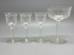 DEMI CRISTAL - Lote de 4 taças diversas, estilo Saint Louis. Alt. maior 14 cm e menor 12 cm.