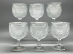 DEMI CRISTAL - Conjunto de 6 taças para coquetel de camarão em demi cristal, decoração bico de jacá. Alt. 15 cm.