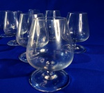 CRISTAL - Tradicionais taças de Conhaque em fino cristal, São 10 peças sem bicados, medindo 12 cm de altura e boca com cinco cm.