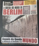 Revista Militaria !! A QUEDA SO MURO DE BERLIM !! revista exclusiva do assunto !! + foto de pessoa demolindo o muroi com picareta !! acervo de colecionador !!