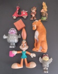Brinquedos - 8 unid. peças !! tipos diferentes !! todos pequenos , perdonagem de Filmes !! + propaganda MAC Donald !! material plastico !! pequeno tijolo de obra etc..