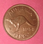 Moeda- Australia !! Linda Peça desenho de Canguru !! ano de 1951 !! meterial de colecionador !!