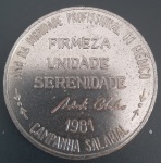 Medalha - Comemorativa dos Medicos !! Firmeza , Unidade e Serenidade profissional !! Dia do Medico 18 de Outubro !! material metal !!  diametro de 50mm - Lindo Brazão !! acervo de colecionador !! emissão do sindicato dos medicos !!