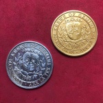 2 fichas cores em meu mundo !!! Branca e Ambar !!! material metalico , Comemorativas 10 anos 1989/1998 !!