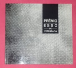 Livro - Premio !! ESSO !! de Fotografia !! edição de 1988 !! arquivo da decada de 1960 !!! até 1988 !!  28 anos de amostras !! do Brasil politico e Social !! varios eventos Importantes !!