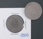 2 Moedas - Brasil !! valor de 100 reis datas de 1874 e 1888 tempo do Imperio !! estado muito bom !! fundo liso e fundo listrado !! datas dificil !!