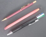 3 canetas !! caneta 4 cores !! sem tinta !! apenas para colecionismo ou colocar carga !! + Lapiseira 0,05 mm e caneta Promocional !! da BIC USA !! ( fabricação para os Estados Unidos )