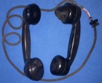 Colecionismo - 2 partes de fone de telefone antigos da decada de c1950 e 1960 !!! Modelos diferentes , ótimos para completar outros aparelhos !!! 