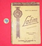 Livro, série ginasial, aprendizado de latim, edição ano de 1946, autor José P. de Carvalho, 180 paginas