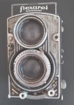 Colecionismo- Maquina fotografica modelo marca FLEXAREL !! ano de fabricação 1947/8 !! acervo de colecionador !! muito tempo parada !! apenas colecionismo !! não foi testada .. usada como objeto de decoração !! Alto valor de mercado !!