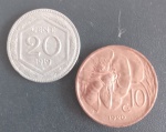 2 moedas da vItalia !!! ambas bem antigas raridades !! ano de 1919 !! material Niquel !! mais de cem anos !! e ano de 1920 !! material bronze !! dificil de aparecer !!