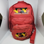 Mochila Vintage marca Coca-Colla com pochete. No estado.